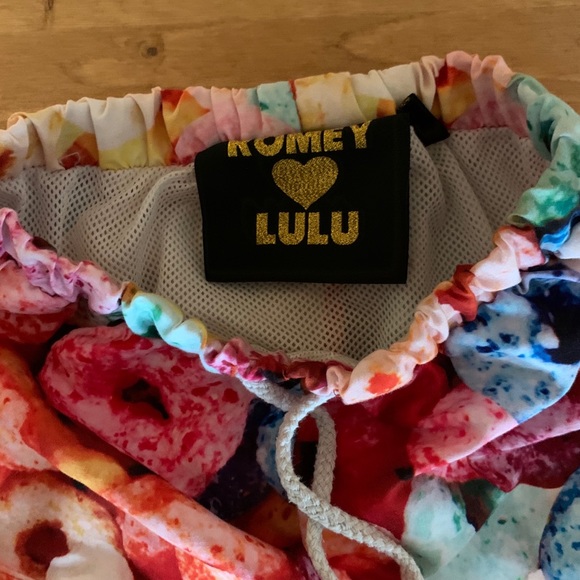 Romey Loves Lulu swim trunks - Picture 2 of 3